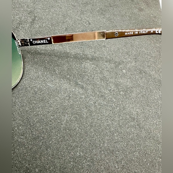 New, never worn! Chanel Aviator sunglasses, Collection Miroir - Picture 6 of 7